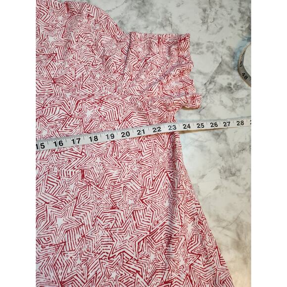 Catherines Women's Red White Star Patriotic V-Neck Short Sleeve T-Shirt Size 0X - Picture 5 of 6